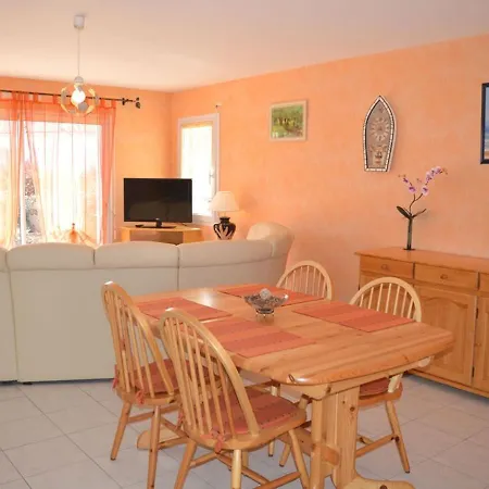 Holiday home Maison La Tranche-sur-mer, 3 Pieces, 4 Personnes - Fr-1-22-252 *