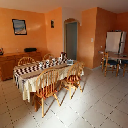 Holiday home Maison La Tranche-sur-mer, 3 Pieces, 4 Personnes - Fr-1-22-252 *